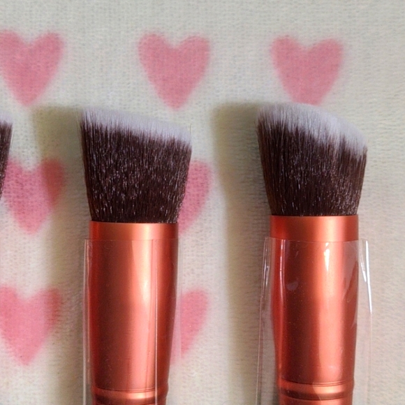 5 Buki Brushes - Picture 4 of 4